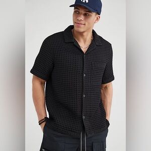 Urban Outfitters Standard Cloth Men's Washed Black Textured Shirt size Large